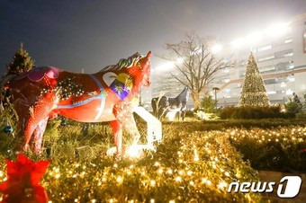 한국마사회 성탄절 경마 이미지(한국마사회 제공)