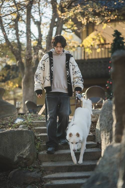 홍종현 펫터뷰 사진=시크릿이엔티