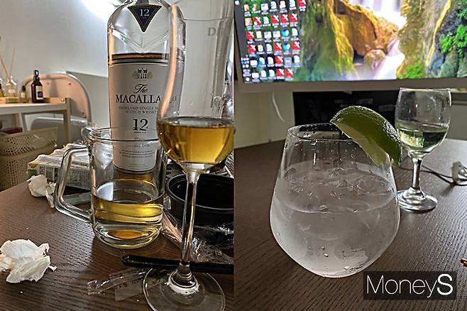 홈술·혼술 증가로 마트에서 양주의 매출이 증가했다. 사진은 집에서 마시고 있는 위스키. /사진=박재이 기자