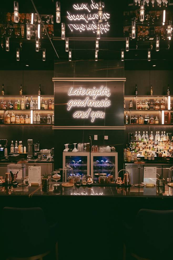 근사한 분위기의 바&nbsp;