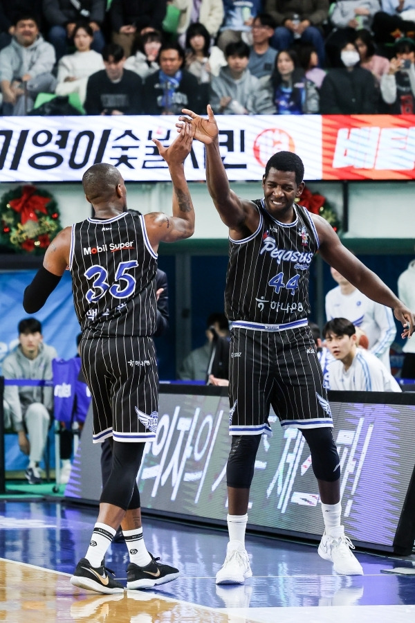 대구 한국가스공사의 화력이 제대로 폭발했다. 사진=KBL 제공