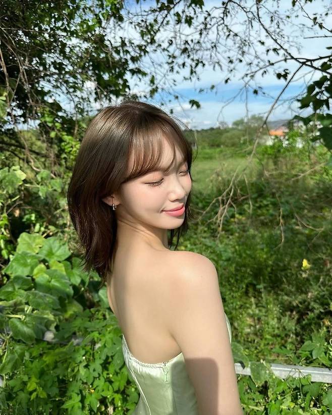 (사진=르세라핌 김채원 소셜미디어)