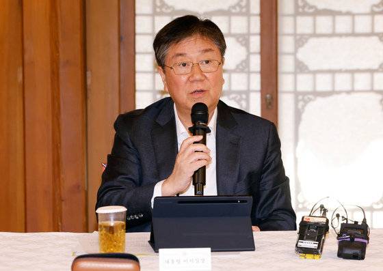 김대기 대통령비서실장이 3일 서울 종로구 국무총리 서울공관에서 열린 고위당정협의회에서 모두 발언을 하고 있다. 2023.12.3 사진공동취재단