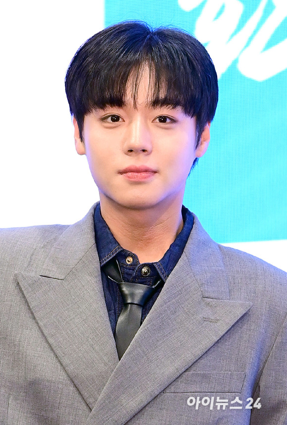 '만찢남 미모' 배우 박지훈이 28일 오후 서울 구로구 더 세인트에서 열린 KBS2 새 월화드라마 '환상연가' 제작발표회에 참석하고 있다. [사진=정소희 기자]