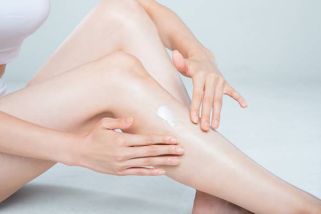 샤워하면서 별 생각 없이 해오던 행동들이 되려 피부 건강을 망칠 수 있다./사진=게티이미지뱅크