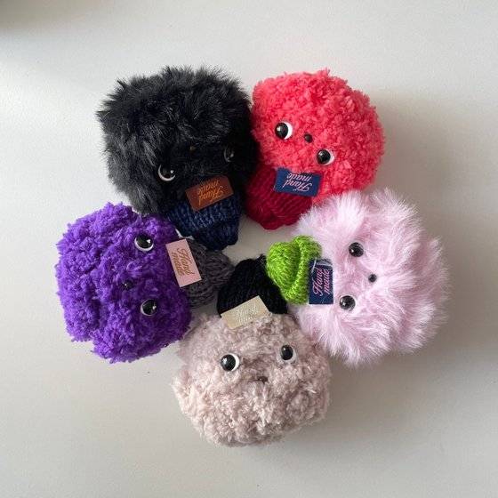 귀여운 것을 좋아하는 사람이라면 누구라도 모루 인형에 눈길이 간다.