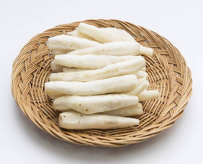 더덕은 사포닌이 풍부해 혈관 질환, 암 예방에 효과적이다./사진=클립아트코리아