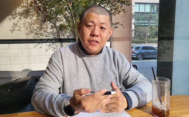 최병호 뉴스토마토 기자는 지난해 2월2일 ‘천공의 대통령 관저 선정 과정 개입 의혹’ 기사를 보도했다. 대통령실 등은 최 기자를 포함 해당 기사를 보도한 뉴스토마토 기자 4명을 정보통신망법 위반 명예훼손 혐의로 고발했다. 고발장 접수 5개월 후에야 기자들을 소환 조사한 경찰은 약 한달 만인 지난해 8월 불구속 기소 의견으로 기자 4명을 송치했다.