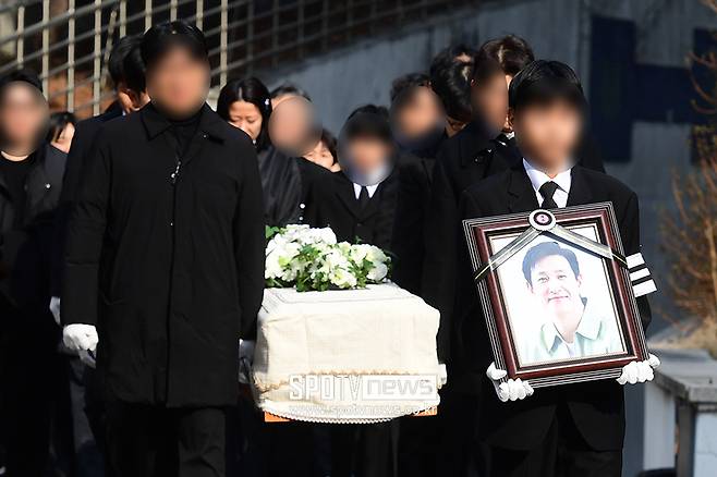 ▲ 고 이선균 발인 ⓒ사진공동취재단