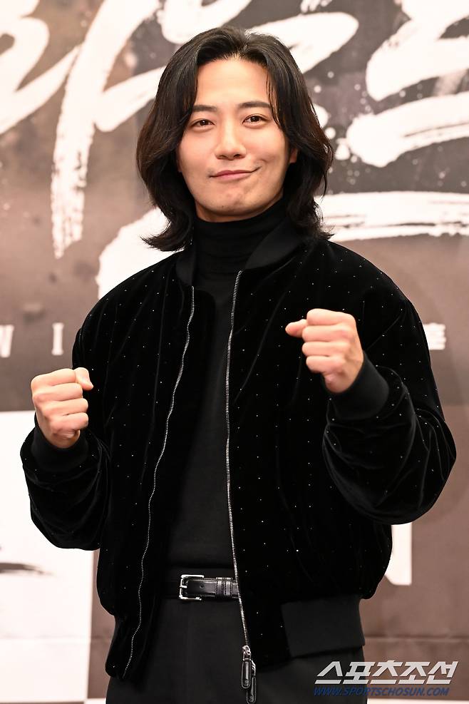 3일 스탠포드호텔에서 열린 MBN 새 예능프로그램 '더 와일드(THE WILD)'의 제작발표회, 진구가 포즈를 취하고 있다. 상암동=허상욱 기자wook@sportschosun.com/2024.01.03/