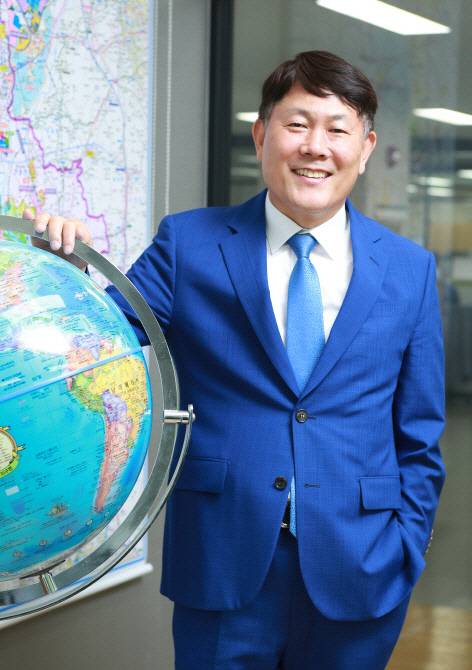 김정규 타이어뱅크 회장. 타이어뱅크 제공