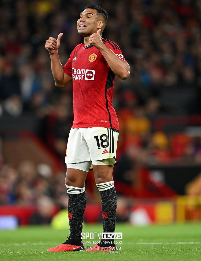 ▲ 맨체스터 유나이티드가 선수단 임금 삭감을 추진하며 카세미루를 방출 대상에 올릴 계획이다