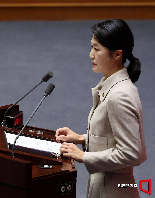 국민의힘 비례대표 김은희 의원이 9일 국회에서 열린 본회의에서 인사말을 하고 있다. 사진=김현민 기자 kimhyun81@