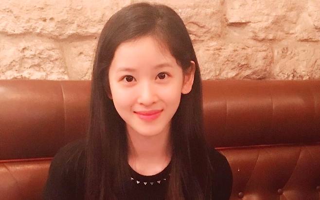 ‘밀크티 언니’로 알려진 패션스타 장택천이 30세에 84억 달러(11조500억원)의 재산을 소유했다는 보도가 나와 눈길을 끈다. [사진출처 = 인스타그램]