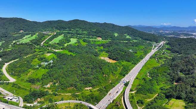 [광주=뉴시스] 이영주 기자 = 광주 광산구 어등산 관광단지 개발 사업 예정 부지 전경 (사진 = 광주 광산구 제공) 2023.10.26. photo@newsis.com *재판매 및 DB 금지