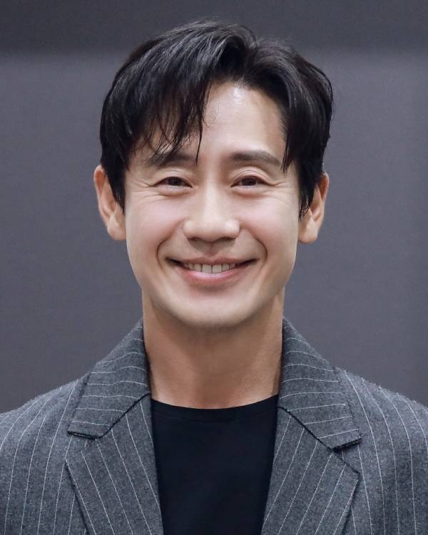 신하균. /사진=호두앤유엔터테인먼트