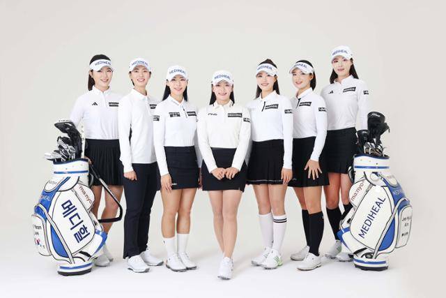 메디힐 골프단이 2024년 선수단 구성을 마쳤다. 왼쪽부터 홍예은, 안나린, 이채은2, 이다연, 안지현, 정지효, 김나영. 메디힐 골프단 제공