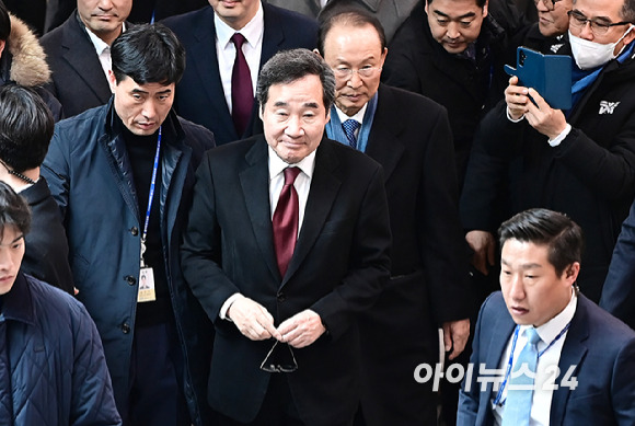 이낙연 더불어민주당 전 대표가 11일 오후 서울 여의도 국회 소통관에서 탈당 및 신당 창당 선언 기자회견에 참석하고 있다. [사진=곽영래 기자]