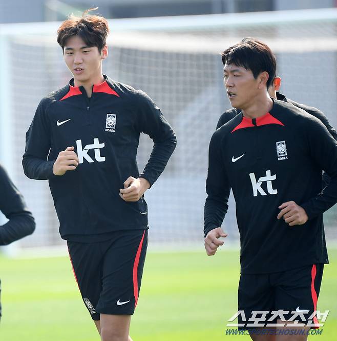 대한민국 축구대표팀이 11일(현지시간) 오전 카타르 도하 알에글라 훈련장에서 회복 훈련을 진행했다. 김지수가 훈련을 소화하고 있다. 도하(카타르)=박재만 기자 pjm@sportschosun.com/2023.01.11/