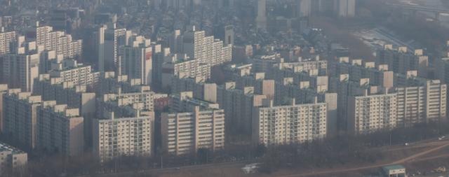 10일 오후 서울 송파구의 한 아파트 단지. 뉴시스