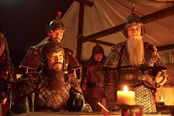 ▲ 영화 '노량' 속 진린 도독과 등자룡 부도독