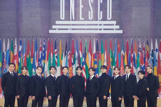 프랑스 파리 유네스코 본부에서 세븐틴/플레디스 엔터테인먼트