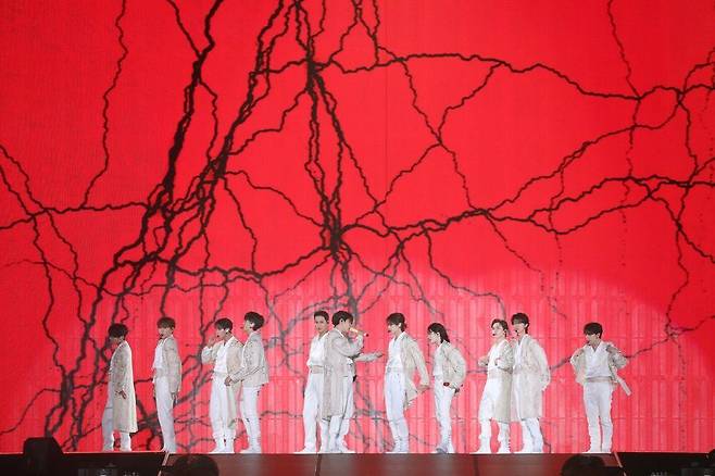 일본 후쿠오카돔에서 열린 세븐틴 콘서트 현장/플레디스 엔터테인먼트
