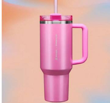 스타벅스와 함께 선보인 스탠리 핑크 텀블러