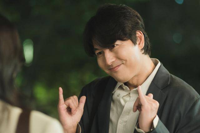 지니TV 드라마 '사랑한다고 말해줘'에서 청각장애 화가 차진우를 연기한 배우 정우성. 스튜디오 지니, 스튜디오 앤뉴 제공