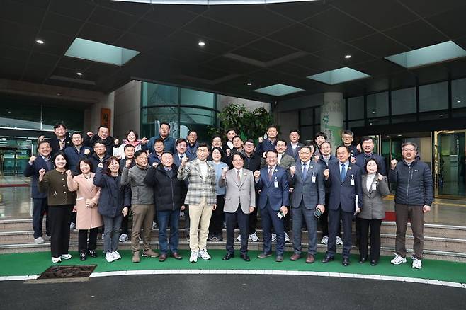 전남 보성군 공무원 30여명, 청도군 방문  *재판매 및 DB 금지