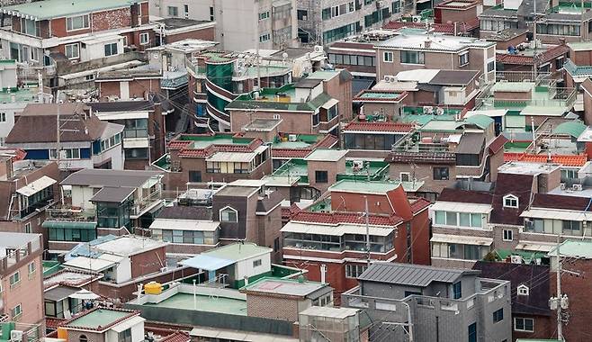 부동산 대책이 효과를 발휘하기까지는 항상 시간이 걸린다.[사진=연합뉴스]
