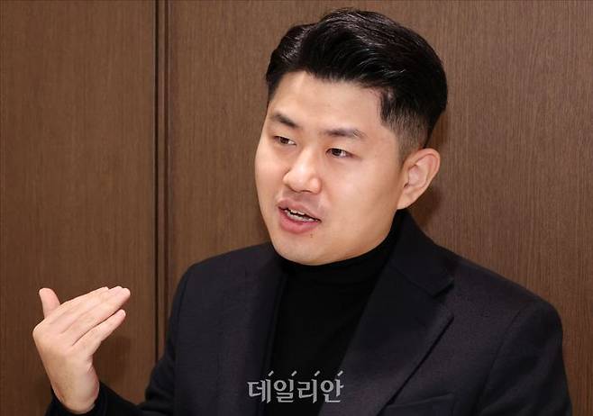 김금혁 전 국가보훈부 장관 정책보좌관이 19일 오전 서울 여의도의 한 카페에서 데일리안과 인터뷰를 하고 있다. ⓒ데일리안 홍금표 기자