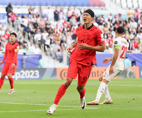 [도하(카타르)=뉴시스] 20일(현지시각) 카타르 도하 알투마마 스타디움에서 열린 아시아축구연맹(AFC) 2023 카타르 아시안컵 E조 조별예선 2차전 요르단과 대한민국의 경기, 전반 조규성이 슈팅한 뒤에 아쉬워하고 있다. 2024.01.20.