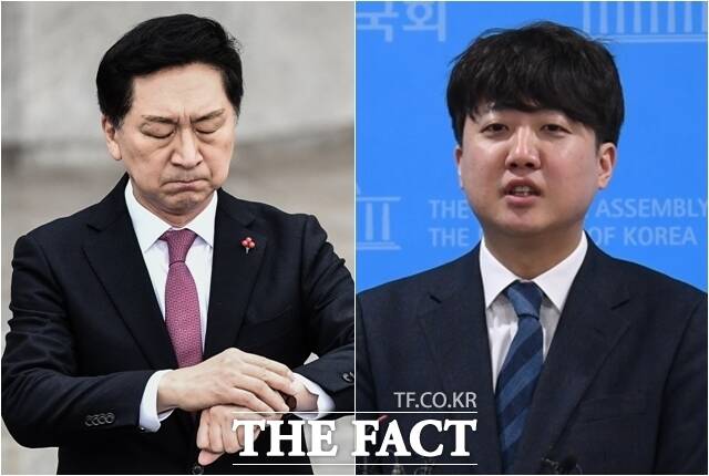 대통령실의 '당무 개입' 논란은 취임 이후 지속돼 왔다. 지난해 12월 11일 김기현 전 국민의힘 대표가 경기도 성남시 서울공항에서 윤석열 대통령 부부를 배웅한 모습. 이준석 개혁신당(가칭) 정강정책위원장이 지난 1월 8일 국회 소통관에서 취재진 질의에 답하는 모습. /이새롬 ·박헌우 기자