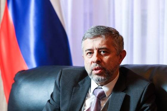 게오르기 지노비예프 주한 러시아대사가 19일 서울 서소문로 러시아 대사관에서 중앙일보와 인터뷰했다. 우상조 기자.