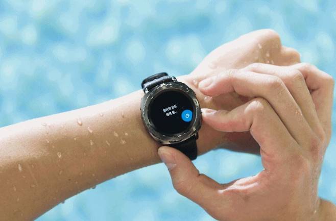 삼성전자 갤럭시 워치 시리즈에 적용된 워터락 기능. /삼성전자 제공