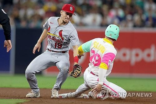 수비하는 토미 에드먼 [게티이미지/AFP=연합뉴스]