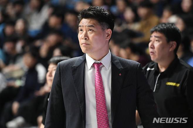 [서울=뉴시스]프로농구 창원 LG 조상현 감독 (사진 = KBL 제공)