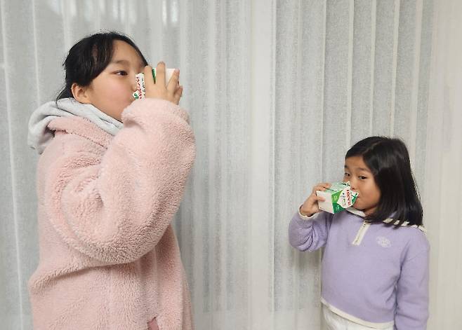 학교우유 무상급식. 전라남도 제공