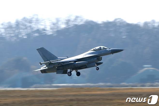 F-16 전투기<자료시진>. (공군 제공) 2023.11.22/뉴스1