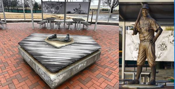 캔자스주 위치타에 있는 재키 로빈슨의 동상이 절도 후 훼손되는 사건이 발생했다. 사진= 위치타 경찰청 공식 X