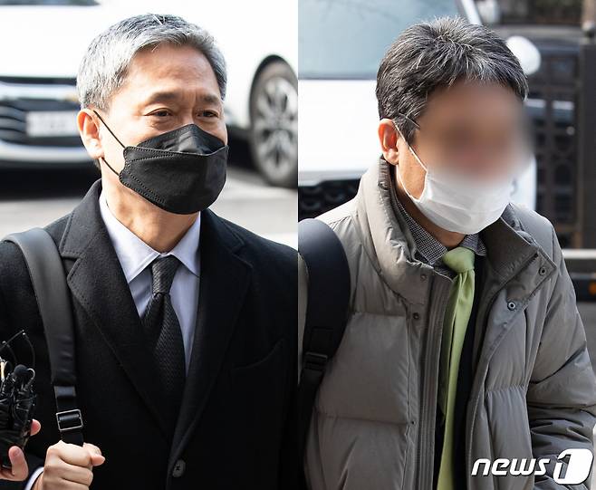 '드라마 제작사 고가 인수 의혹'을 받는 김성수 카카오엔터테인먼트 대표(왼쪽)와 이준호 투자전략부문장이 1일 서울 양천구 남부지방법원에서 열린 구속 전 피의자 심문(영장실질심사)에 각각 출석하고 있다. 서울남부지검 금융조사1부(부장검사 권찬혁)는 지난 29일 김 대표와 이 부문장에 대해 각각 특정경제범죄가중처벌등에관한법률 위반(배임), 범죄수익은닉규제법 위반 혐의로 구속영장을 청구했다. /사진=뉴스1