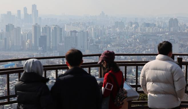 1일 부동산 정보제공업체 경제만랩이 한국부동산원의 아파트 매매 현황 자료를 분석한 결과, 지난해 서울 아파트 매매량은 총 3만6439건으로 집계됐다. ⓒ 연합뉴스