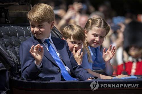 영국 왕실의 조지 왕자, 루이 왕자, 샬럿공주 [EPA=연합뉴스 자료사진. 재판매 및 DB금지]