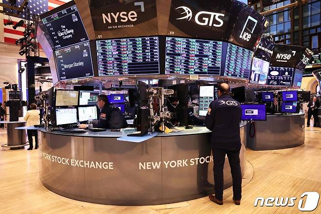 미국 뉴욕 증권거래소(NYSE) 트레이딩 룸 풍경. 2022.12.21. ⓒ AFP=뉴스1 ⓒ News1 김성식 기자