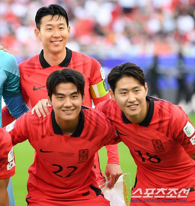 20일(현지시간) 카타르 도하 알투마마 스타디움에서 열린 2023 아시아축구연맹(AFC) 카타르 아시안컵 대한민국과 요르단의 경기. 손흥민, 설영우, 이강인이 포즈를 취하고 있다. 도하(카타르)=박재만 기자 pjm@sportschosun.com/2023.01.20/