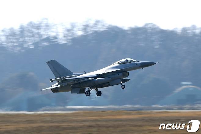 우리 공군의 F-16 전투기.<자료사진> (공군 제공) 2023.11.22/뉴스1