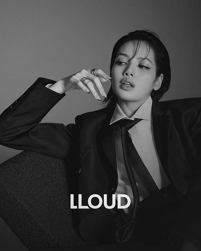 블랙핑크 리사 소셜미디어의 LLOUD 소개