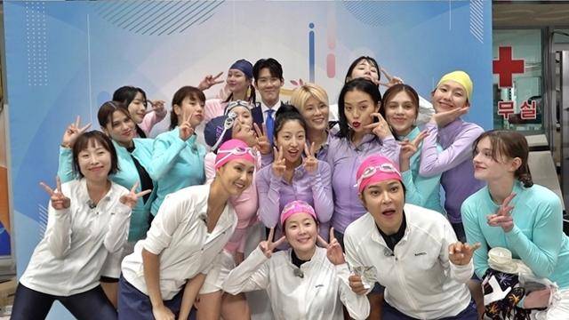 SBS는 '골 때리는 그녀들'에서 활약하는 11개 축구팀 선수들과 감독들의 체육대회 '골림픽'을 설 연휴에 방송한다. SBS 제공