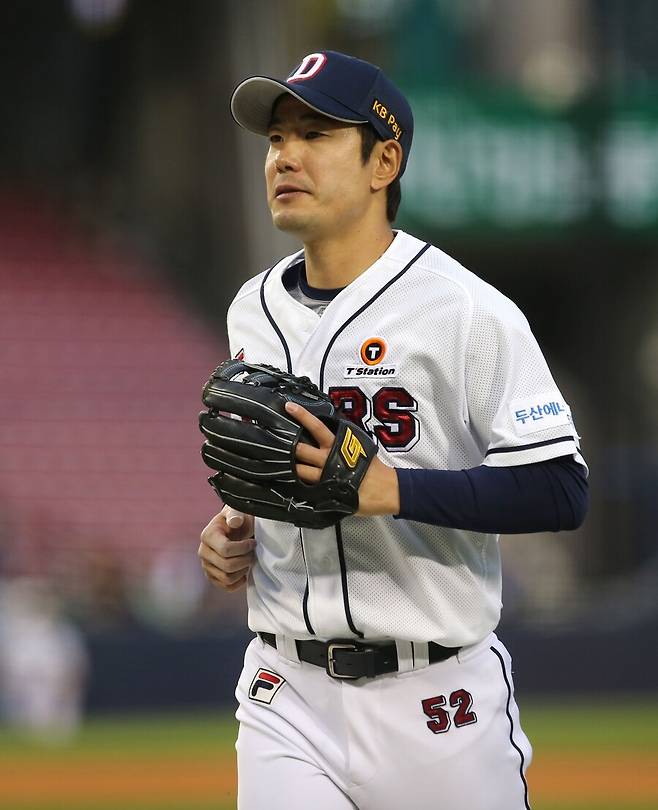 ▲ 두산 베어스 내야수 김재호는 지난 해 주전 유격수 자리를 탈환하며 노익장을 과시했다. ⓒ두산 베어스